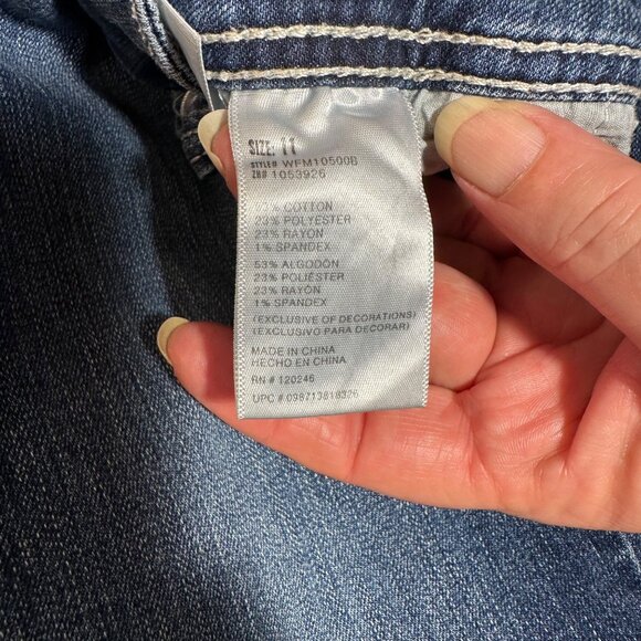Wallflower Women Luscious Curvy Fit Denim Jeans Size 11 Bling Pockets Distressed - Picture 7 of 7